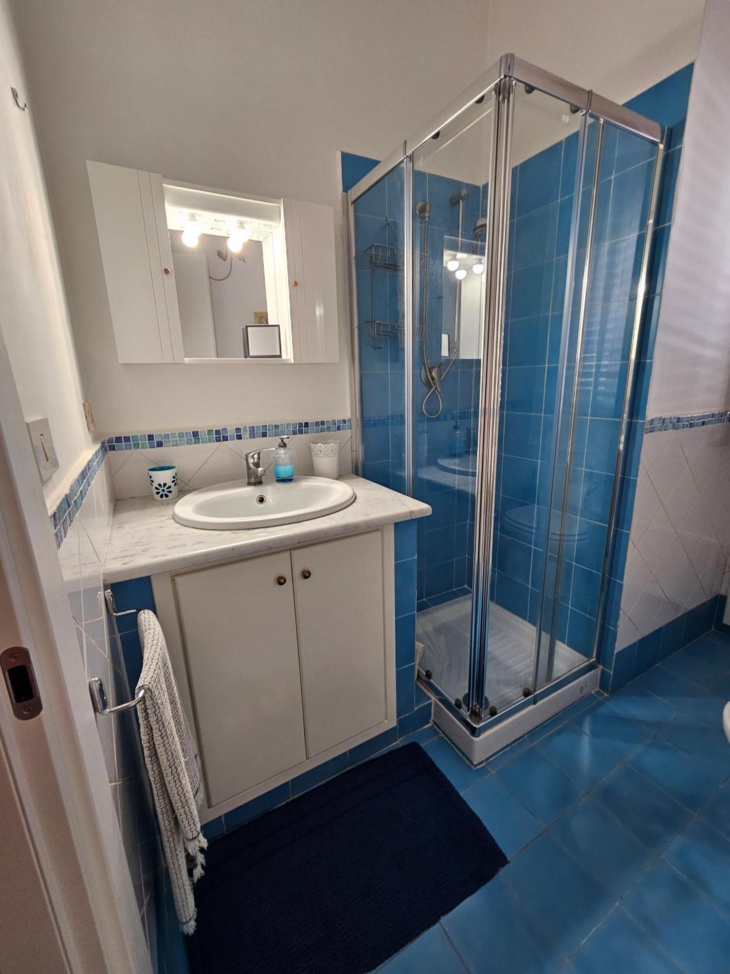 Isolahome Изола-делле-Феммине Экстерьер фото